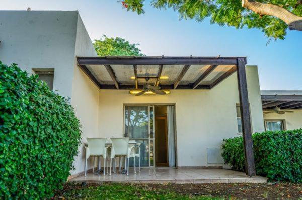 כפר נופש קלי"ה ים המלח Hotel Kalia  Exterior foto